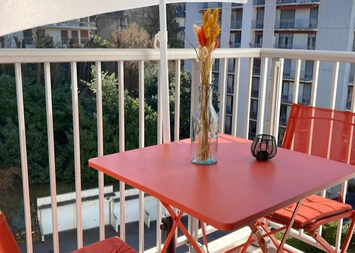 아파트 Grand Lumineux Avec Balcon Et Wifi, Avec Piscine - Fr-1-555-122 *